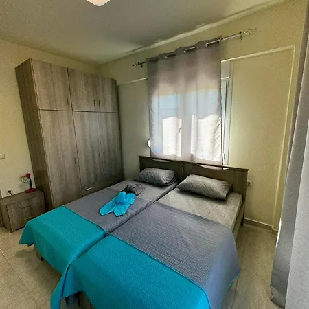 Adoniss Apartmentss 2
