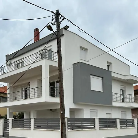 Adoniss Apartmentss 2 * Paralia Dionisiou